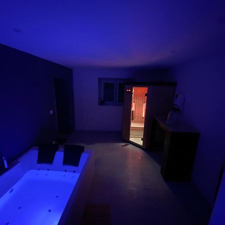 Detente Et Spa Pour Se Ressourcer Bullion Exteriér fotografie